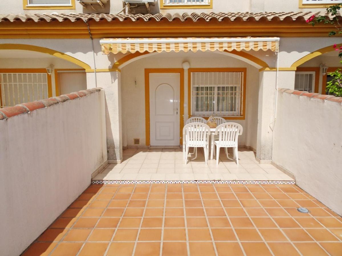 Апартаменты La Playa Oliva - Casa 20 Alquiler Solo Familias Экстерьер фото